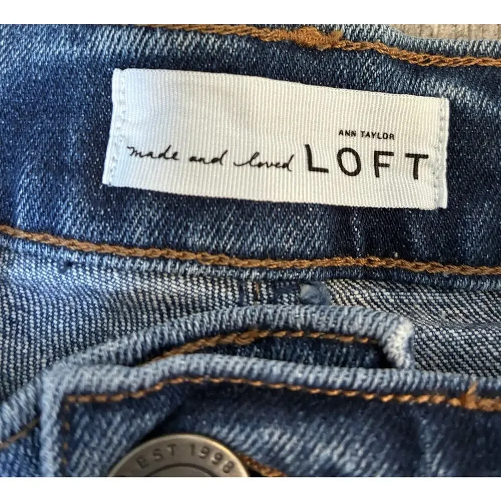 LOFT Made and Loved Bermuda Shorts Womens Size 0 25 Long Line Denim Stretch 8